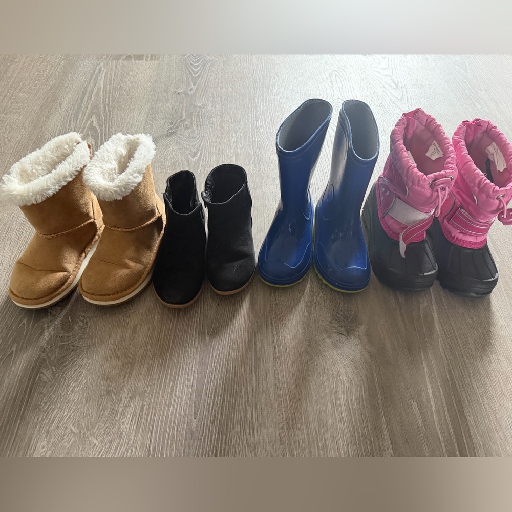 Lot of 4 little girls boots (toddler 9 size) cat & jack